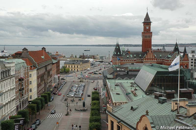 Helsingborg Zentrum mit Hafen